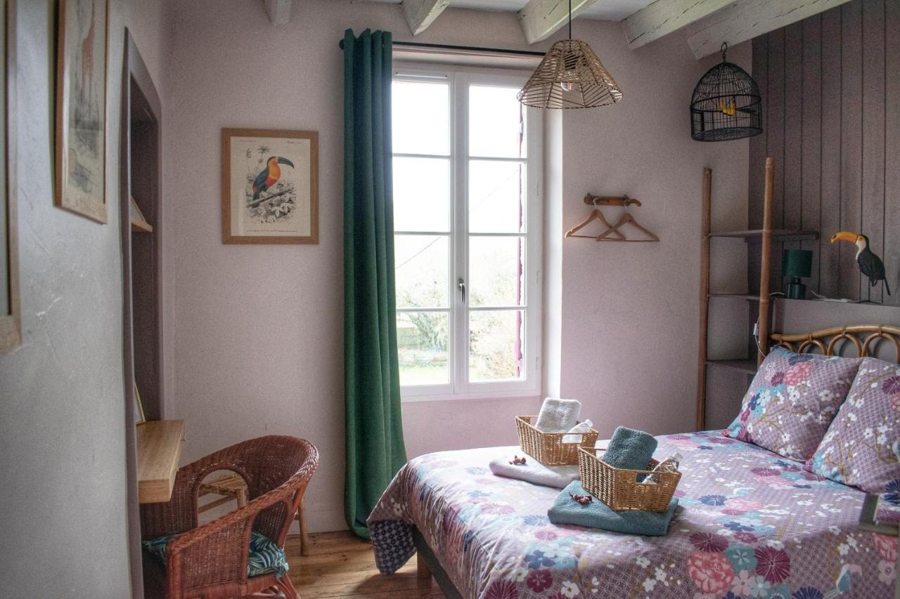 Bed and Breakfast Les Volets Violets Саль Номер фото